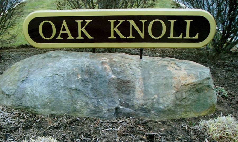 Oak Knoll closeup
