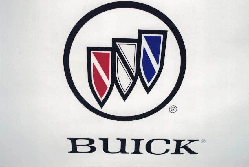 Buick logo on banner