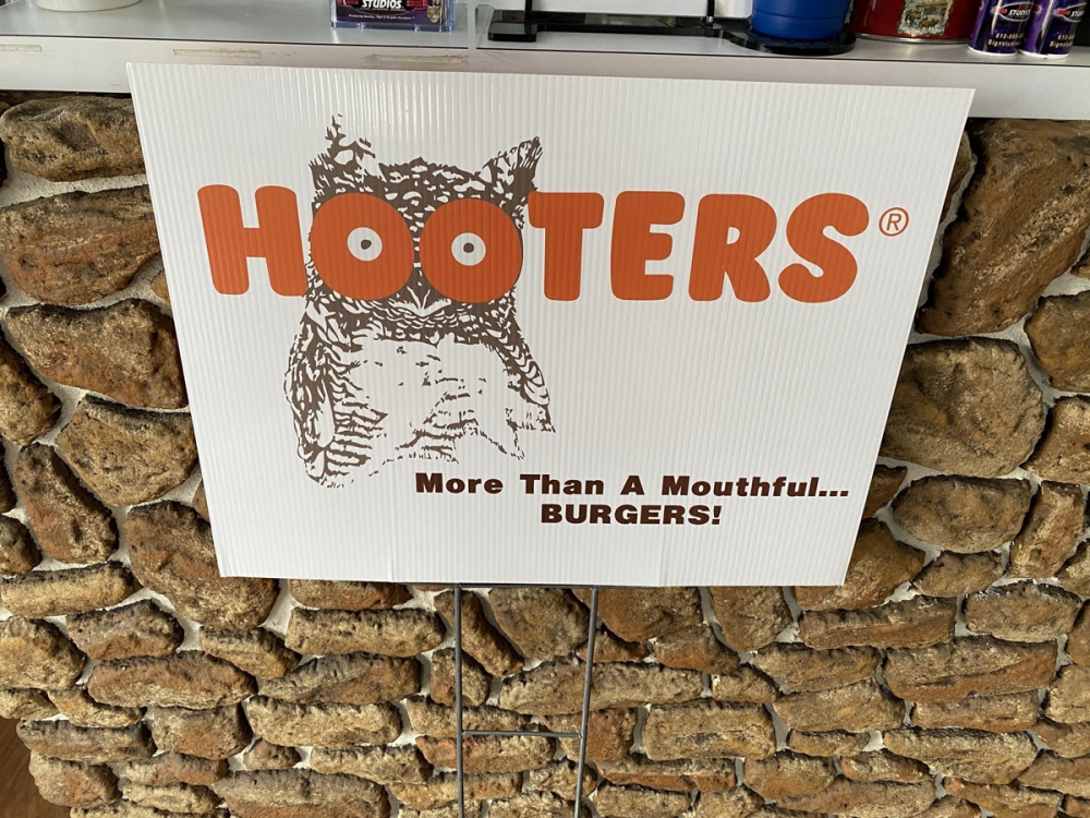 Hooters Sign on H-Stake