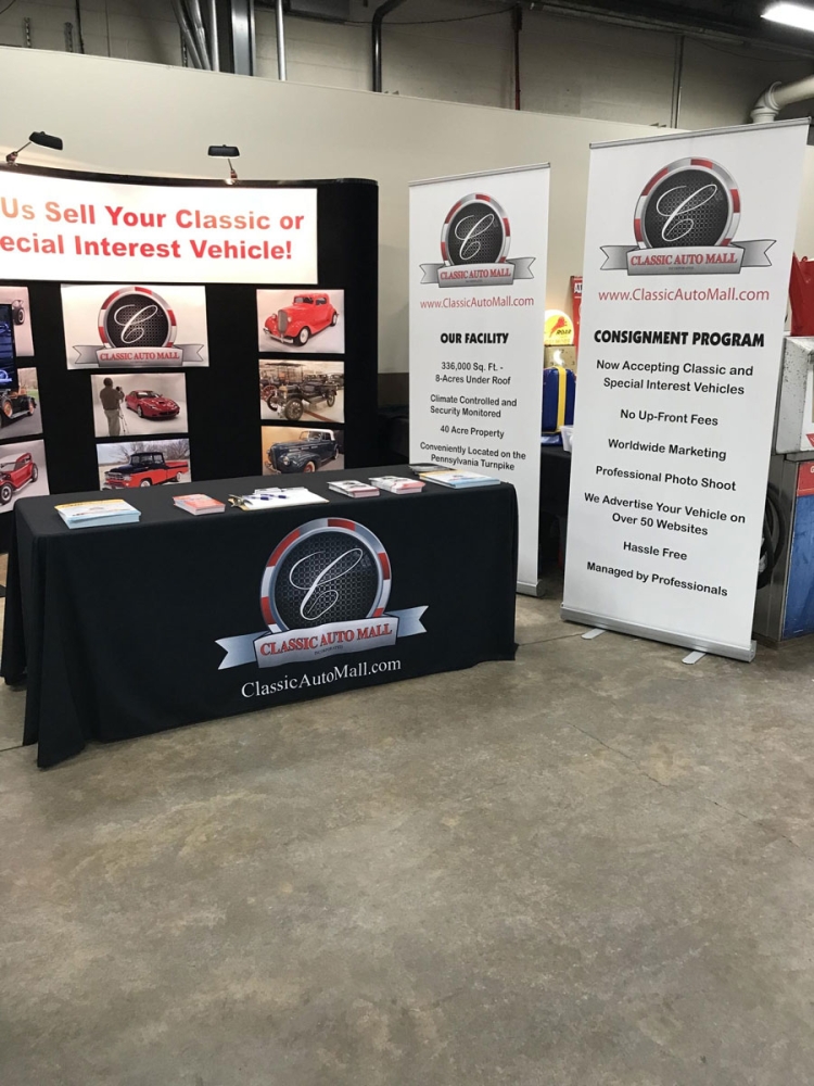 Classic Auto Mall Trade Show Booth with Retractable