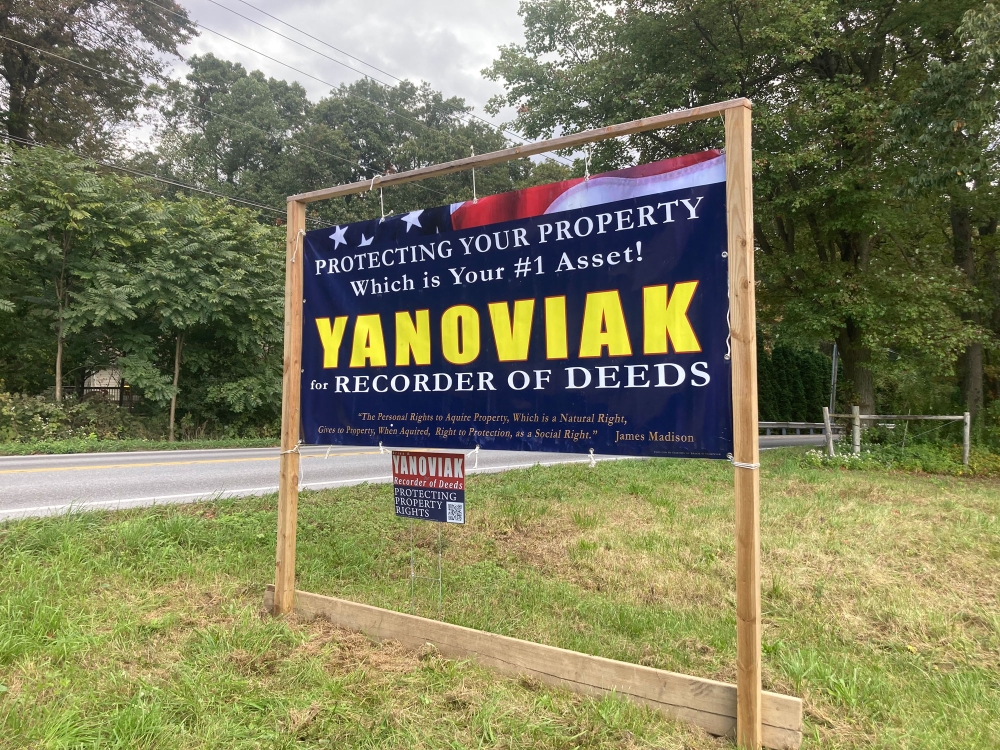 Yanoviak Campaign Banner