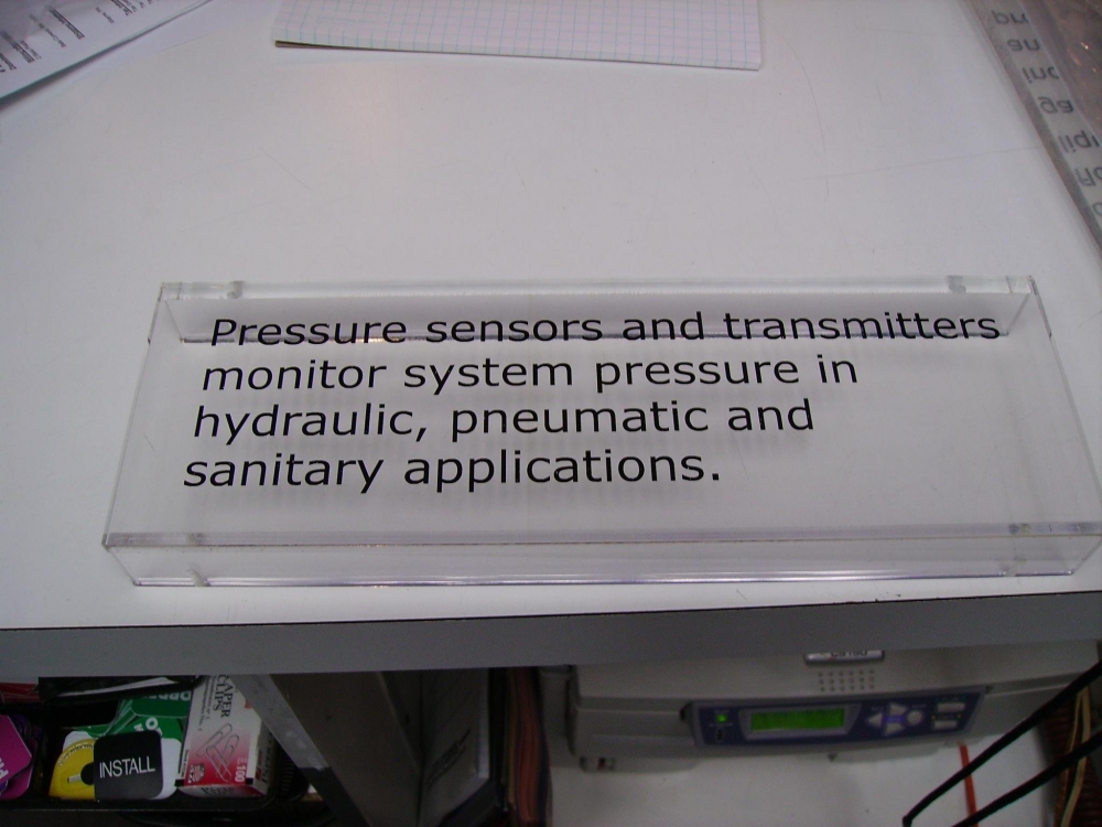 Pressure sensors and Transmitters information plate