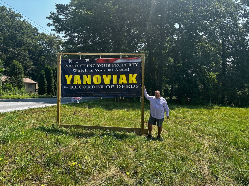 Yanoviak Recorder of Deeds
