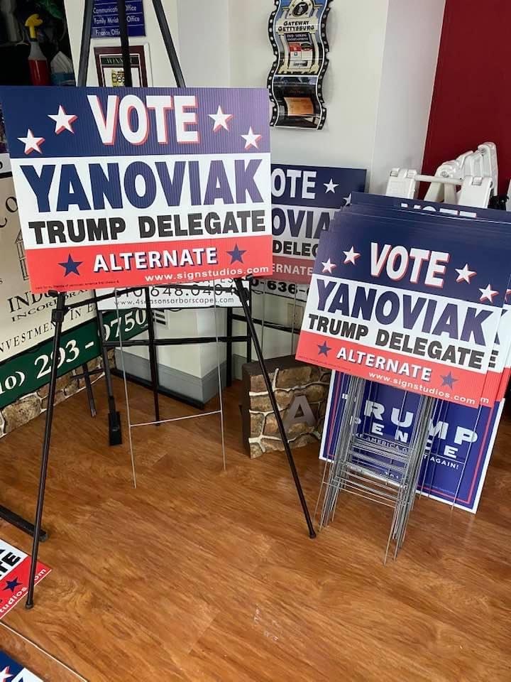 Vote Yanoviak Site Signs