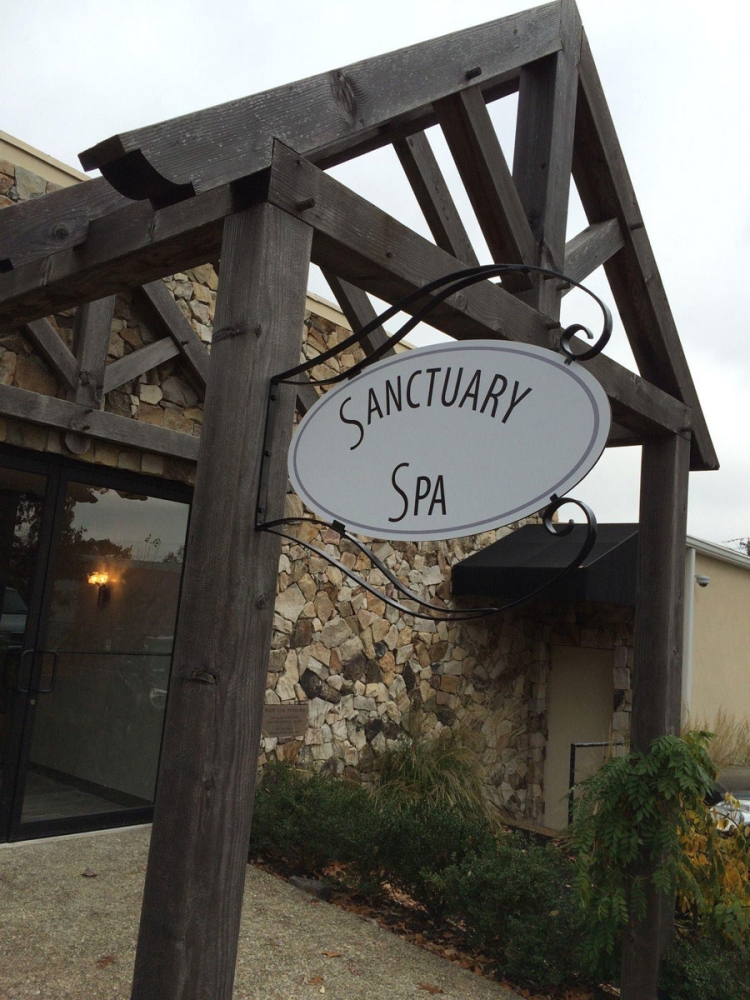 Sanctuary Spa Hanging Bracket