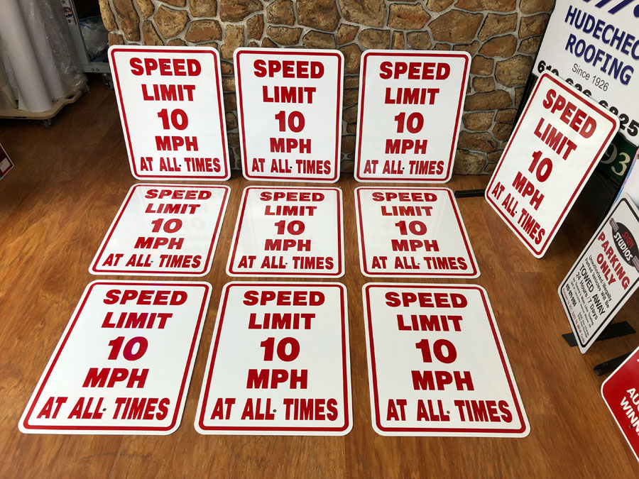 Speed limit Safety Signs