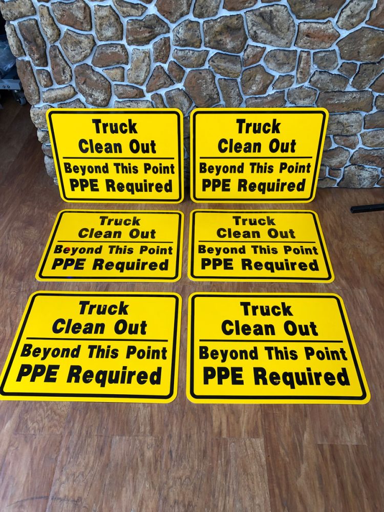 Truck Clean Out Aluminum Signs