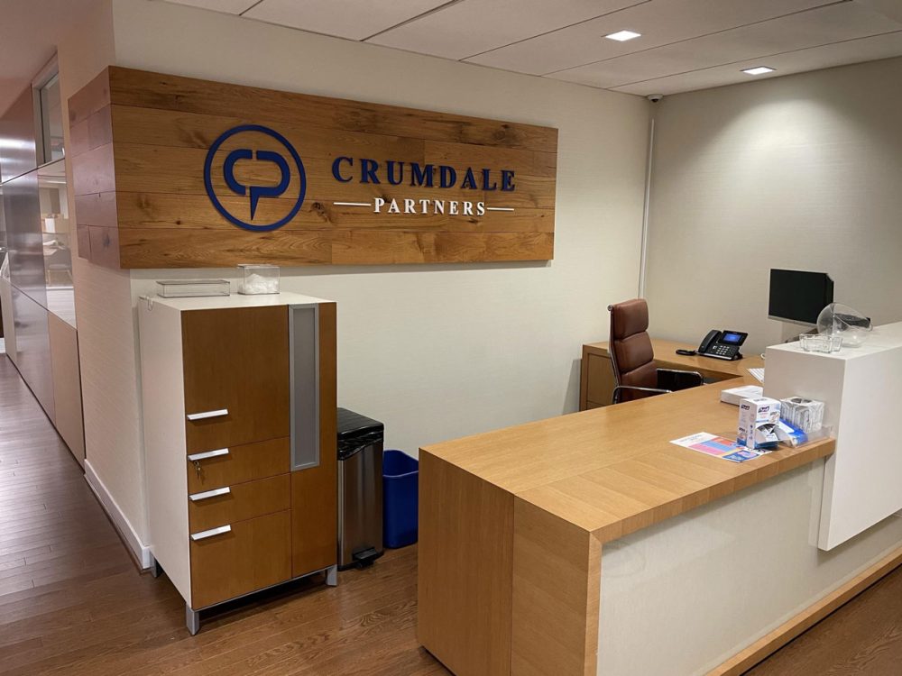Crumdale small full desk area