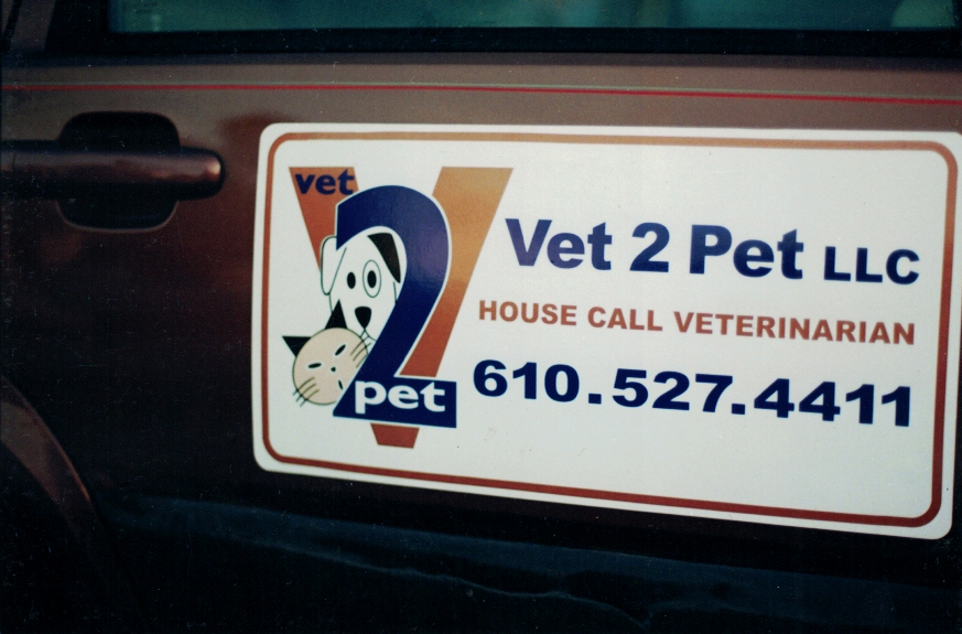Vet 2 Pet on vehicle
