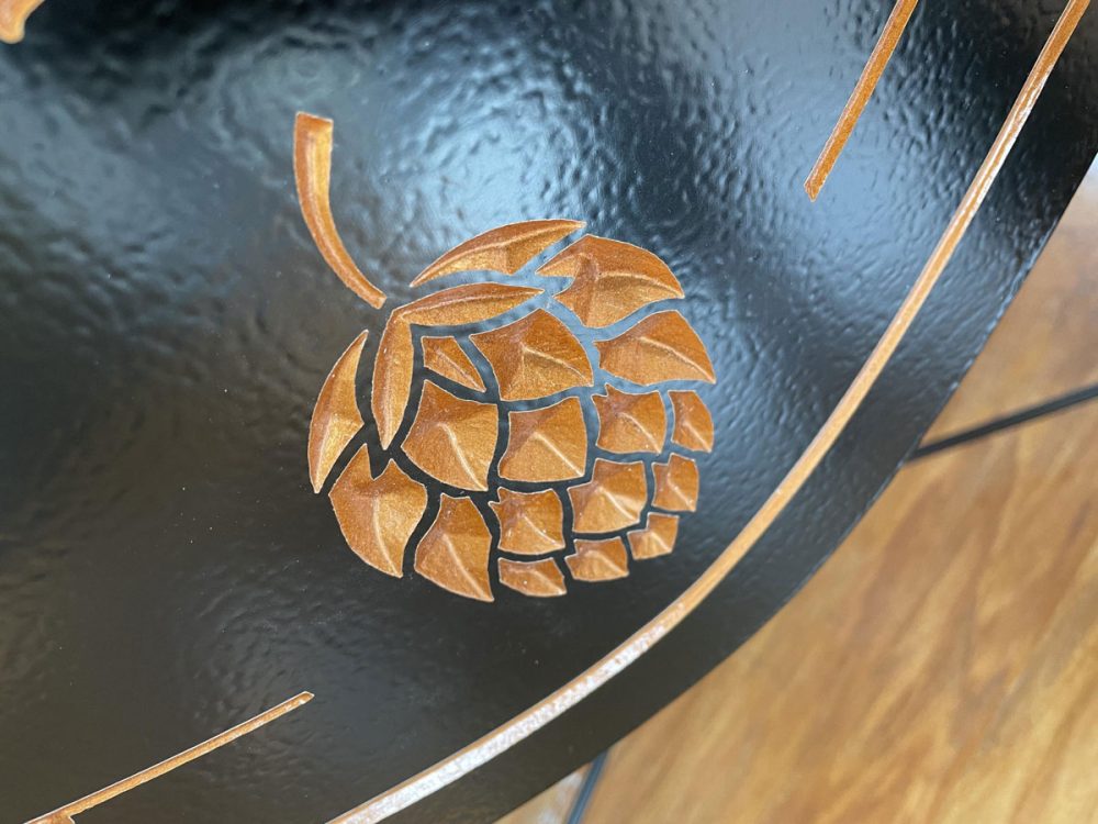 Spaeder Bar Hops Close-Up