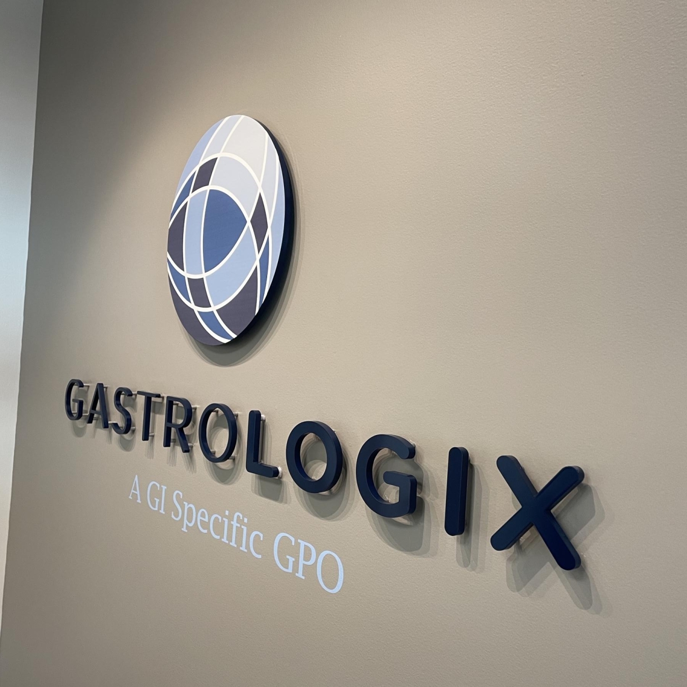 Gastrologix on Wall Side View